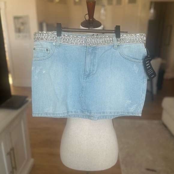 Retrofete LOLITA EMBELLISHED DENIM MINI SKIRT - Picture 2 of 6